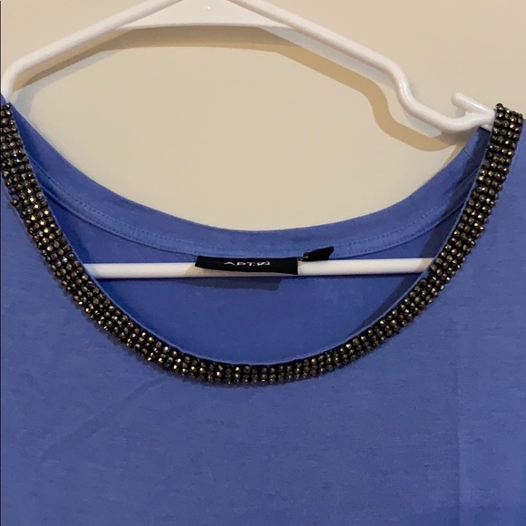 Top - Picture 2 of 6